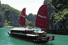 Huong Hai Junk, Halong Bay