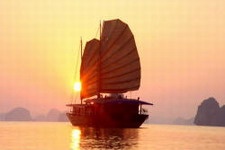 Huong Hai Junk, Halong Bay sunset