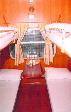 TSC train, a tourist night train from Hanoi to Sapa, Lao Cai